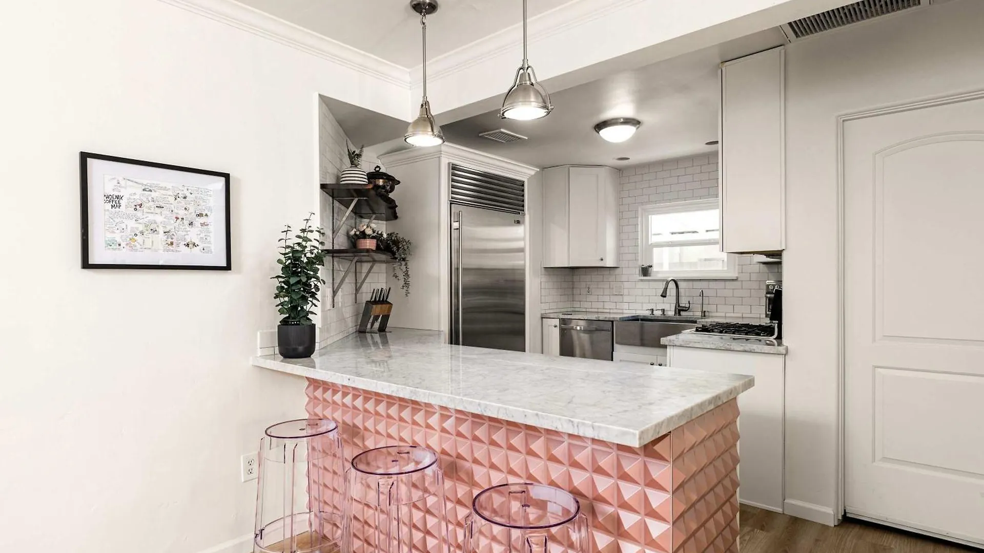 בית נופש הוילה פיניקס Historic Gem With Pool In The Heart Of Downtown